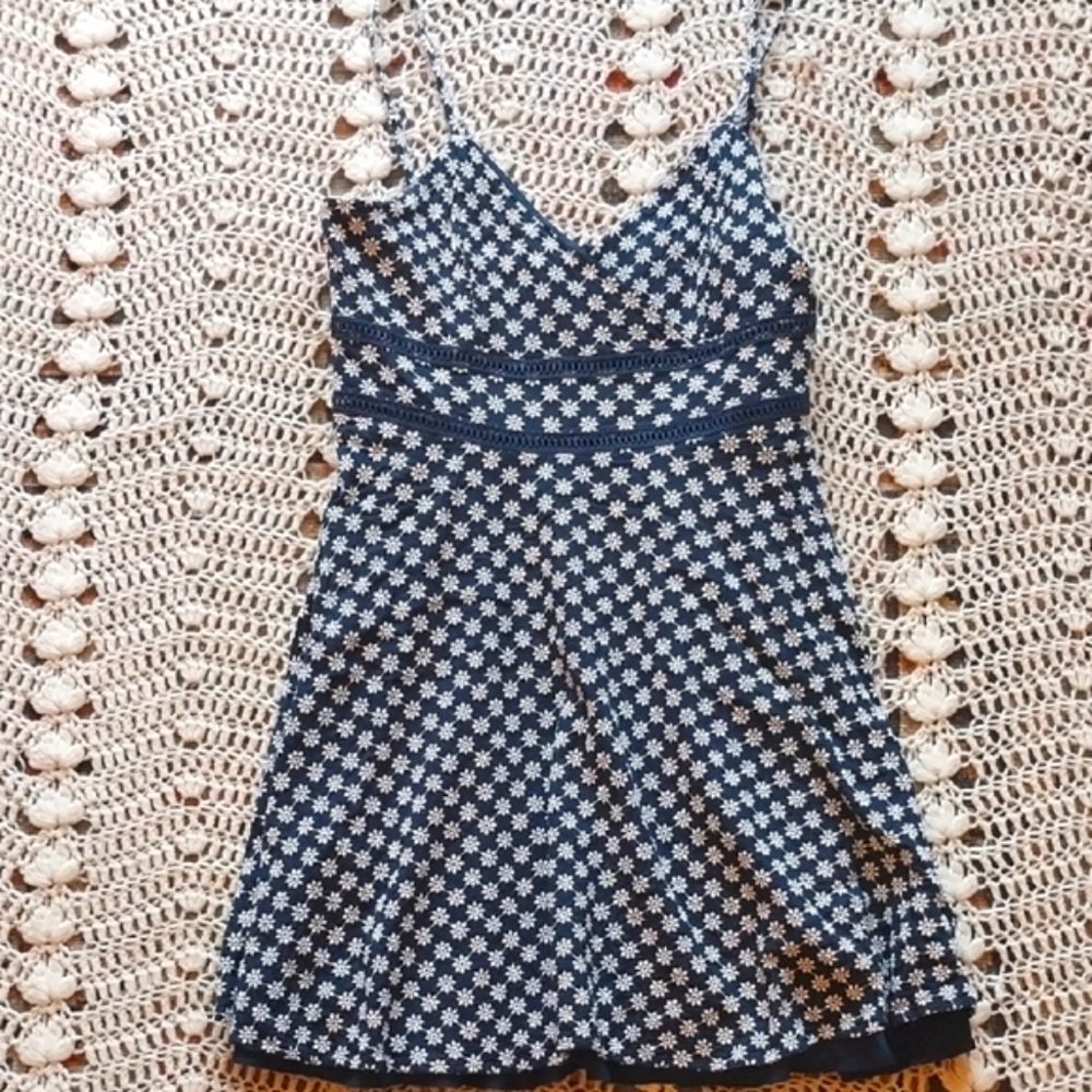 Trixxi Black and White Floral Dress